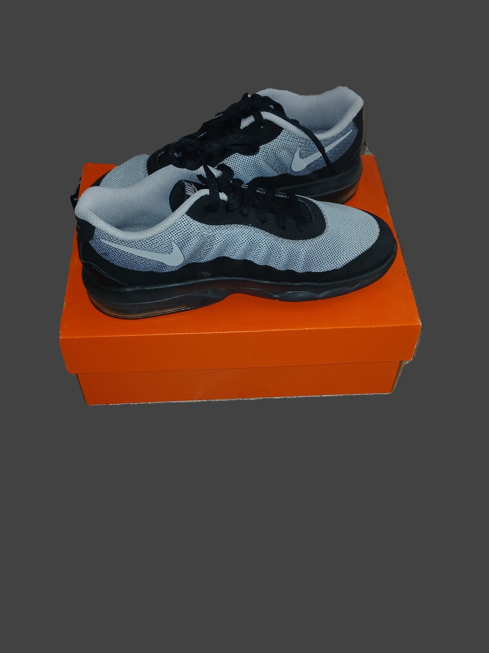 Nike Air MAX Invigor : Kids Athletic Grey-Mesh* Sneakers